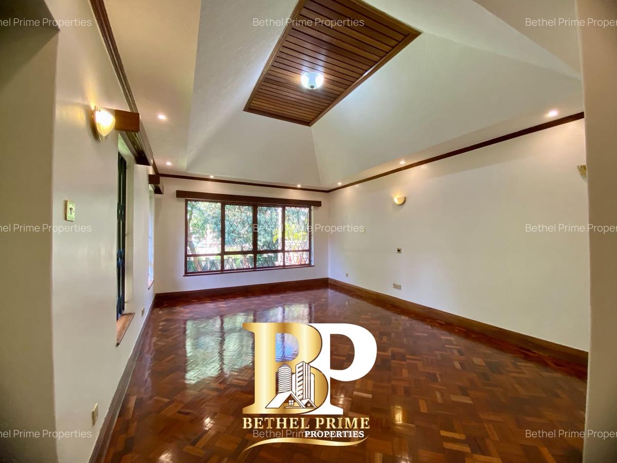 6 Bed Townhouse with En Suite in Runda - 14
