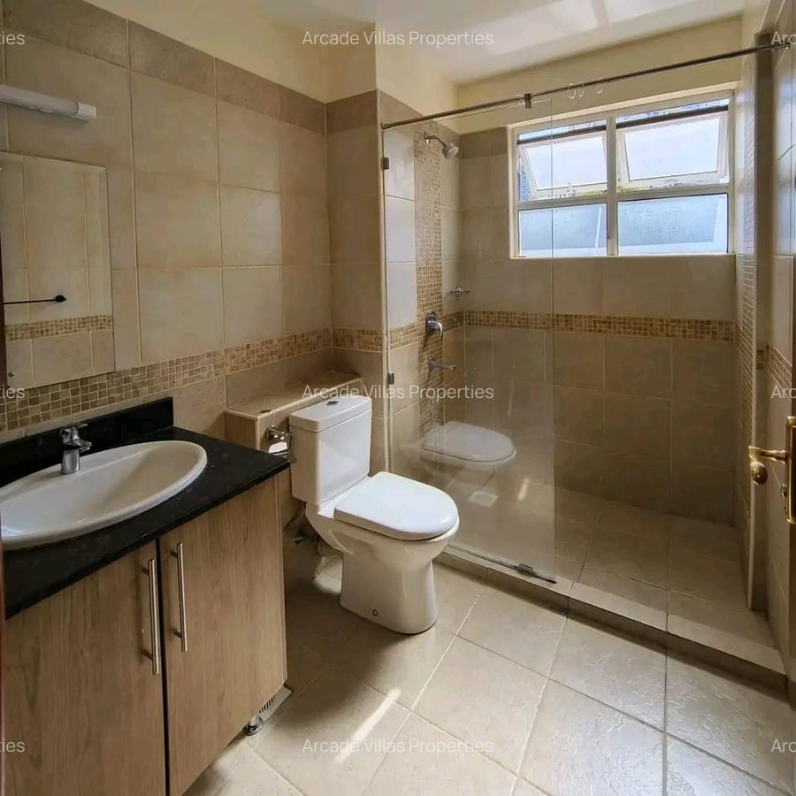3 Bed Apartment with En Suite in Kileleshwa - 9