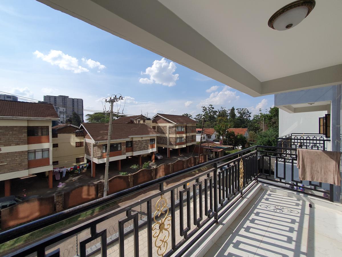 3 Bed Apartment with En Suite at City Park Drive - 19