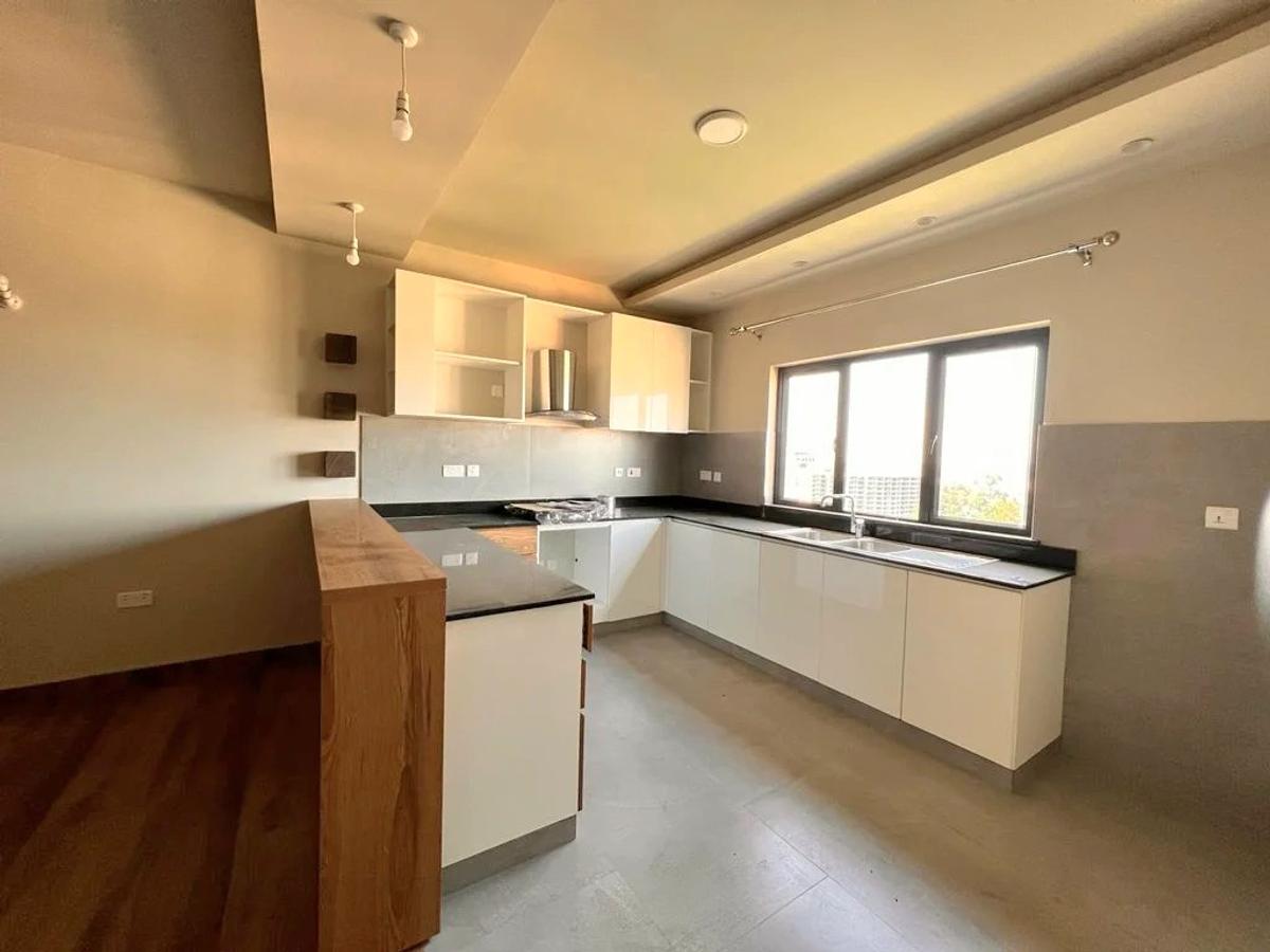 3 Bed Apartment with En Suite at Mandera Road - 3