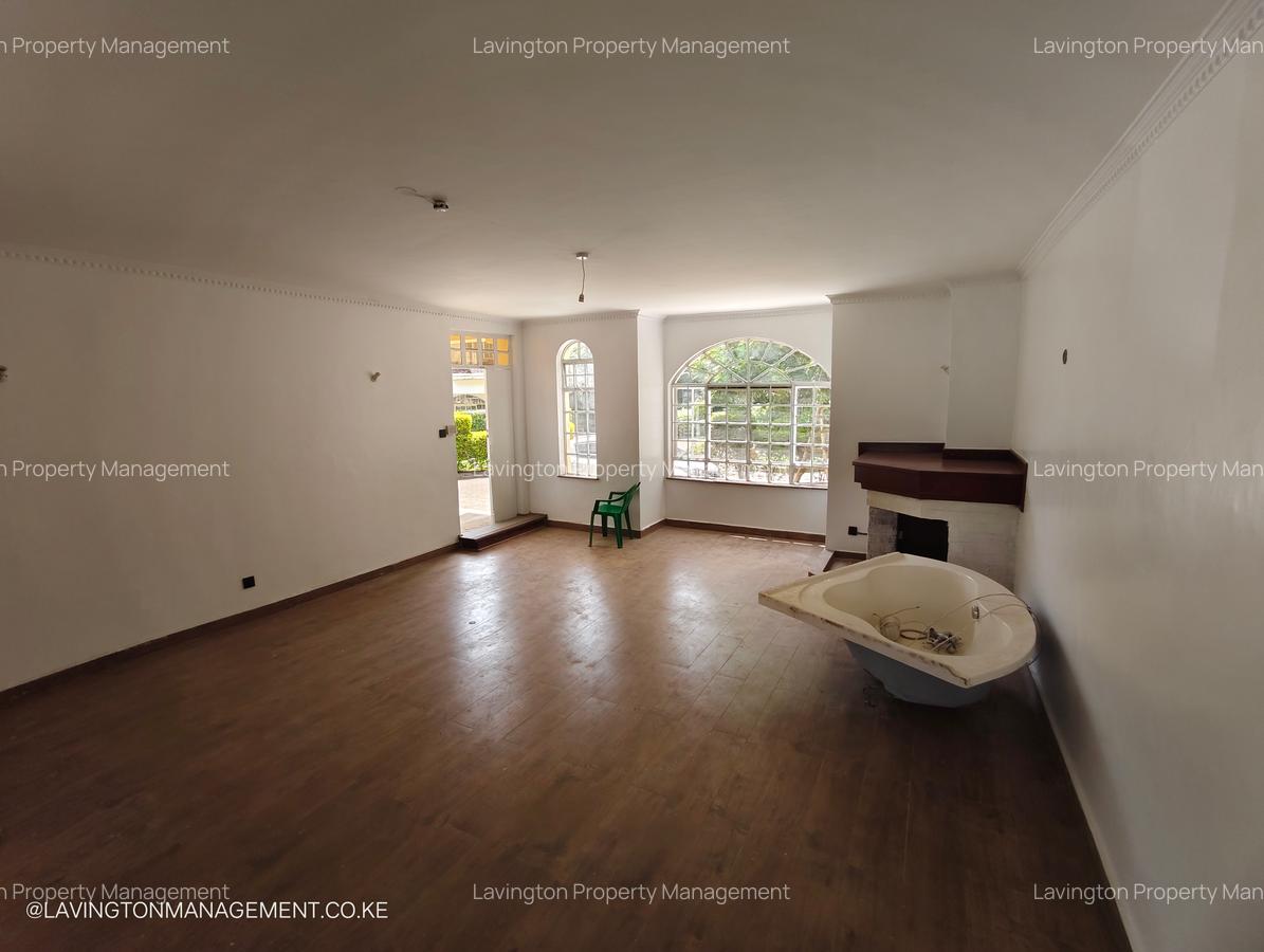 4 Bed Townhouse with En Suite at Lavington Green - 3