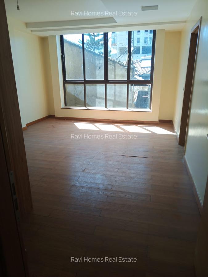 3 Bed Apartment with En Suite in Kilimani - 14