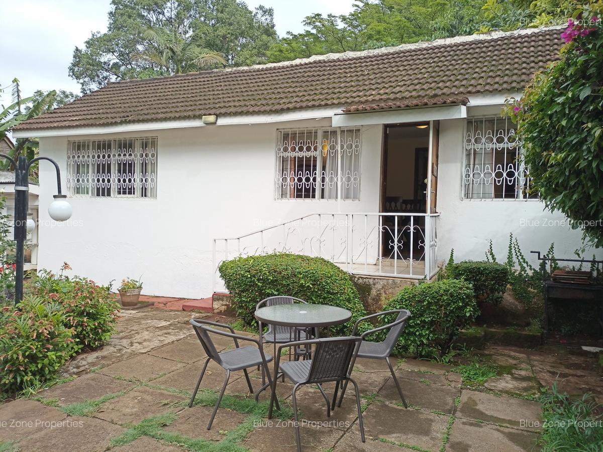 Serviced 1 Bed Apartment with En Suite at United Nations Crescent - 3