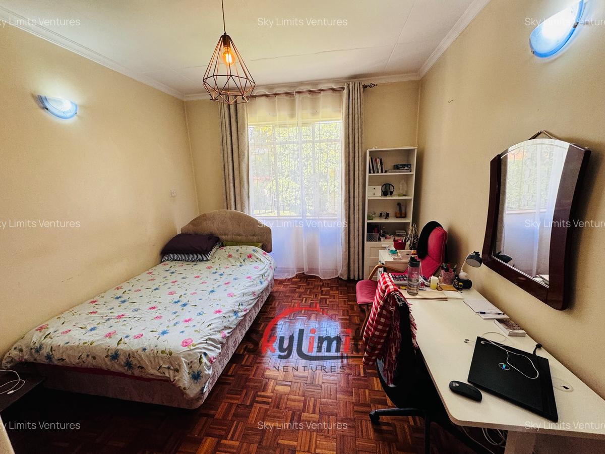 4 Bed Townhouse with En Suite in Loresho - 15