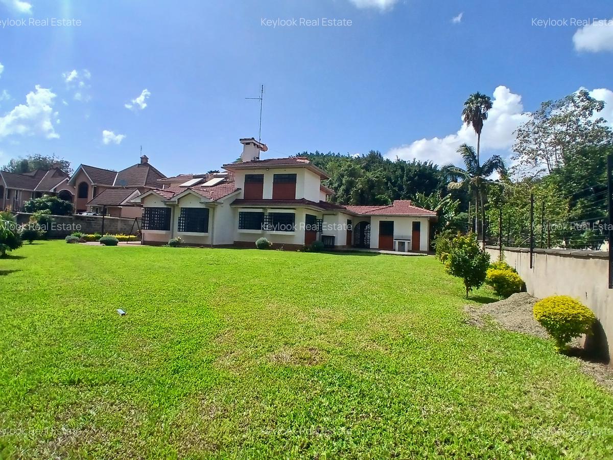 4 Bed House with En Suite at Lavington Green - 15