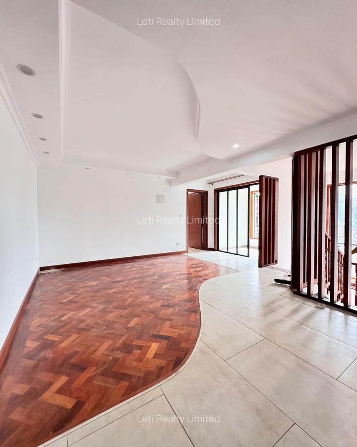 6 Bed Townhouse with En Suite in Lavington - 6