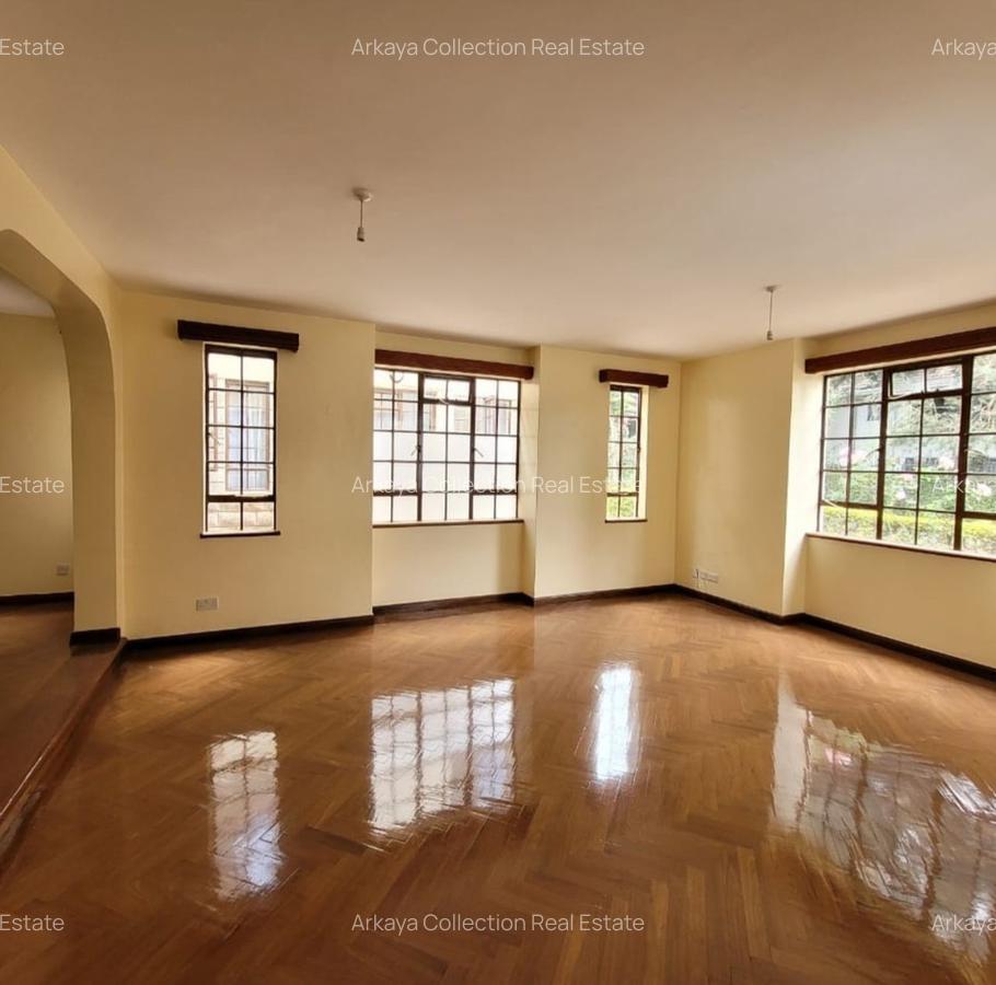 5 Bed Townhouse with En Suite in Lavington - 13