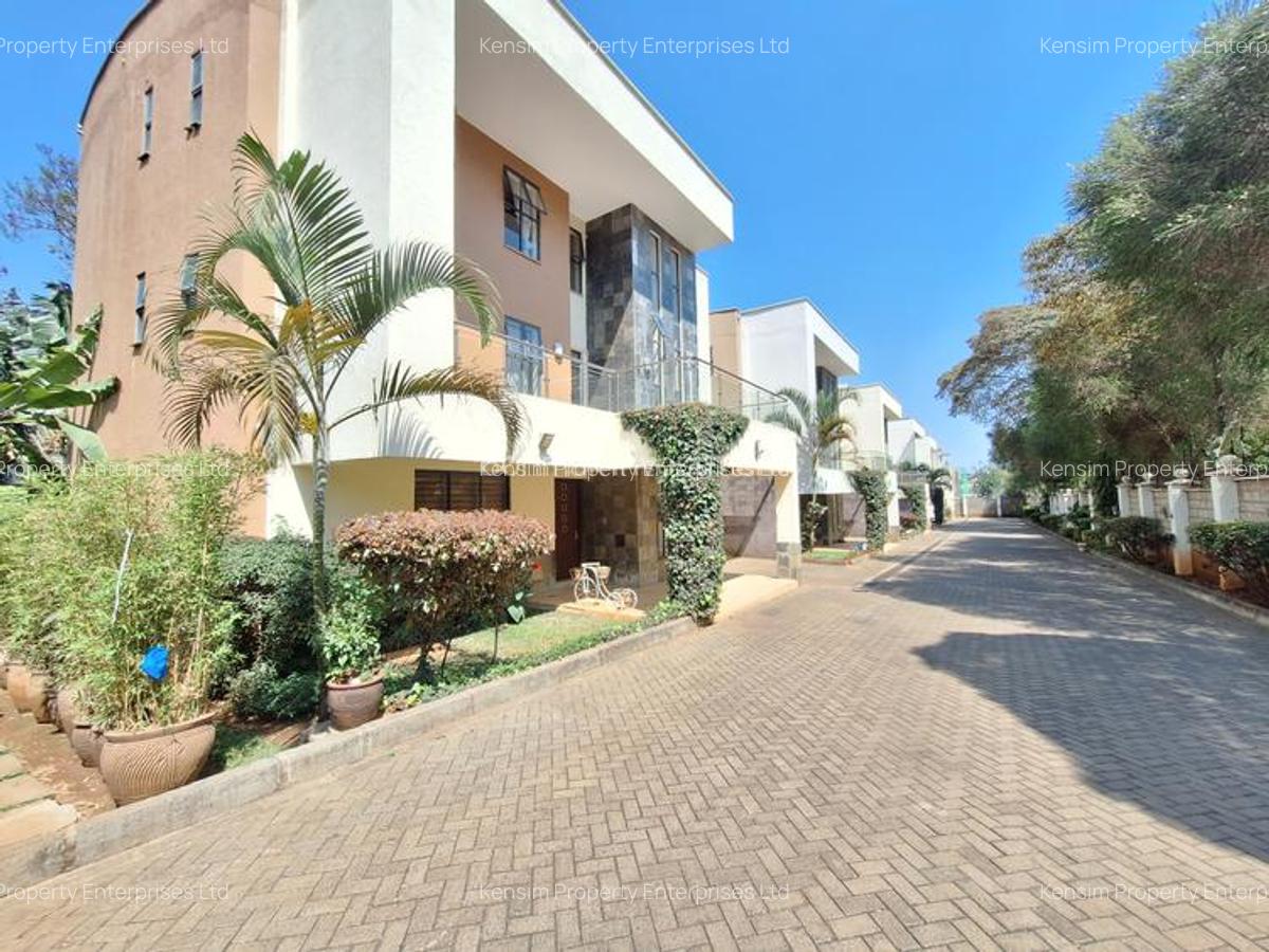 5 Bed Townhouse with En Suite in Lavington - 20