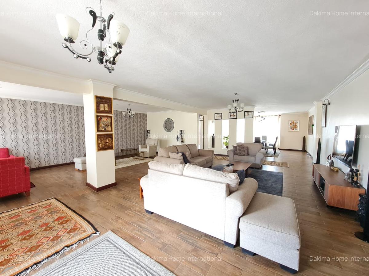 4 Bed Apartment with En Suite in General Mathenge - 9