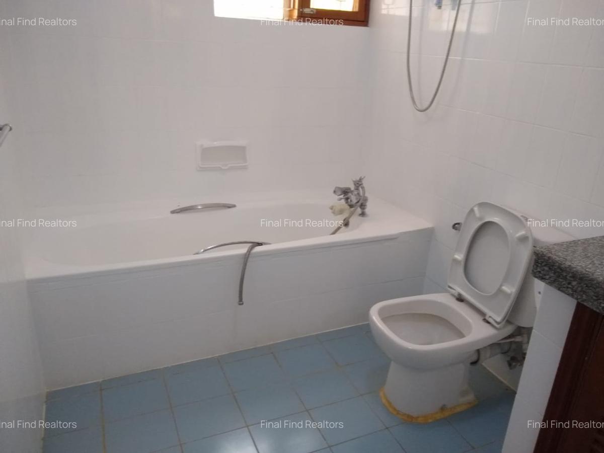 4 Bed House with Garden in Runda - 20