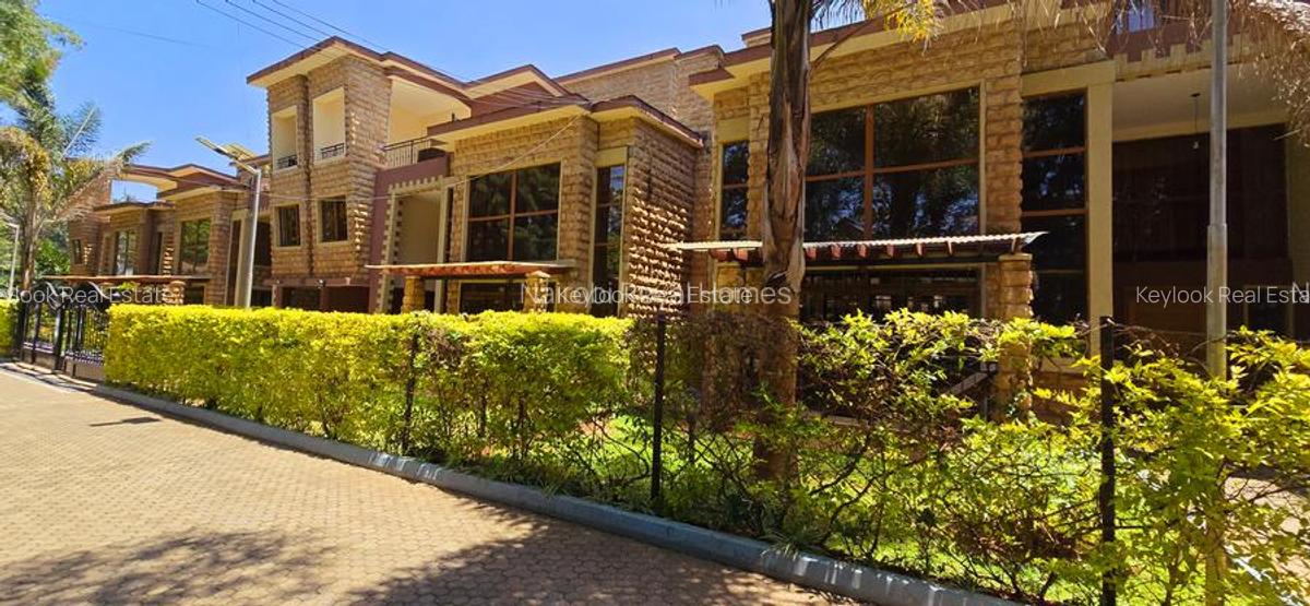5 Bed Townhouse with En Suite at Lavington Green - 2