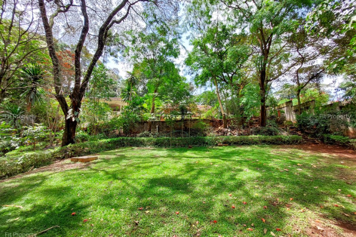 5 Bed House with En Suite in Muthaiga - 17