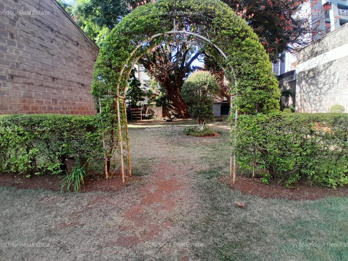 4 Bed Townhouse with En Suite in Kilimani - 20