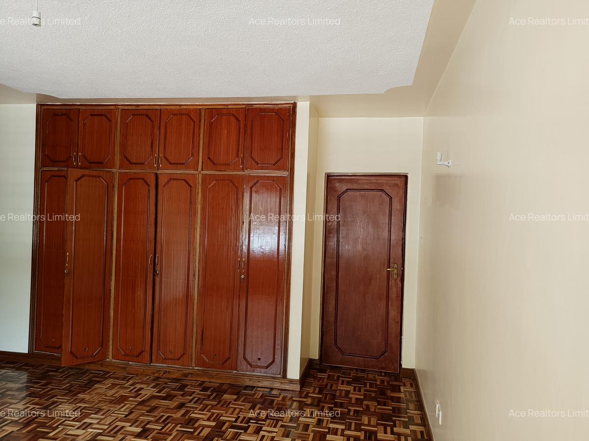 3 Bed Apartment with En Suite at Westlands Avenue - 9