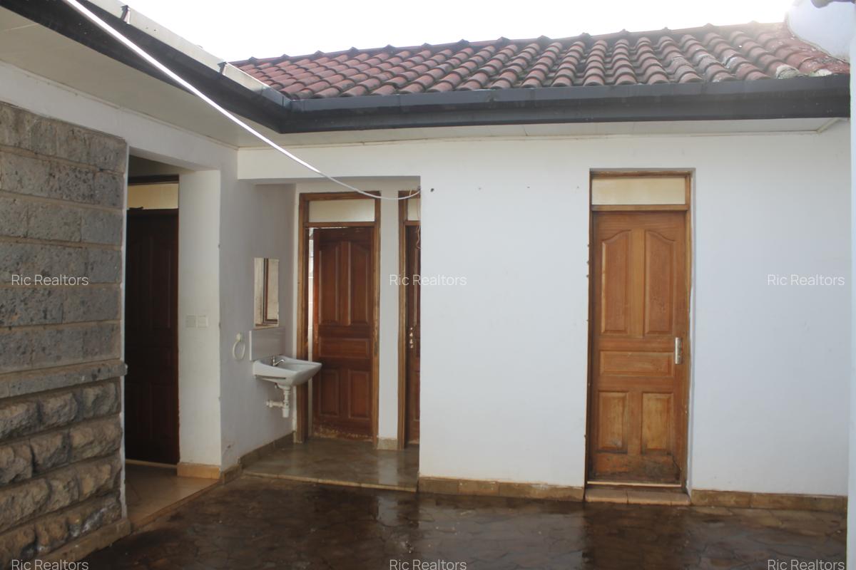 4 Bed Townhouse with En Suite at Karen - 19