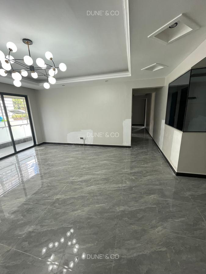 3 Bed Apartment with En Suite in Lavington - 6