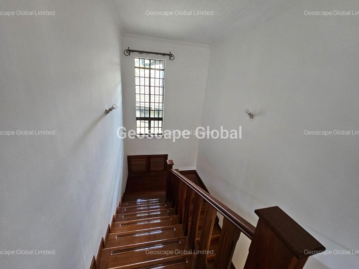 4 Bed Townhouse with En Suite in Spring Valley - 4