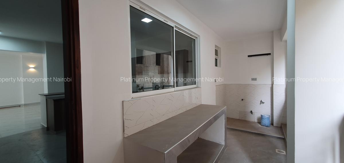 4 Bed Apartment with En Suite in Parklands - 8