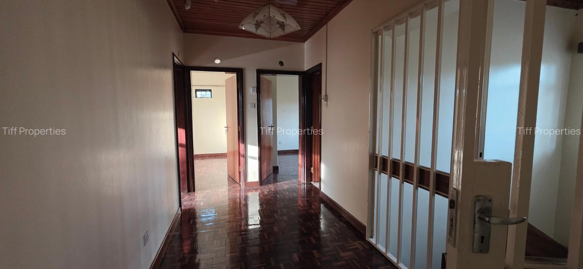 4 Bed House in Nyari - 8