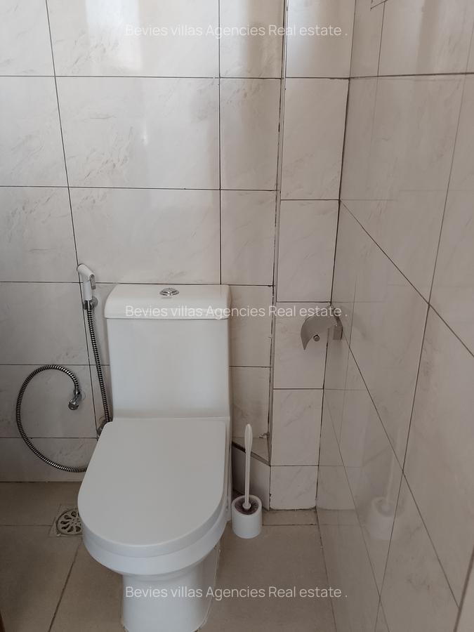 2 Bed Apartment with En Suite at Westlands - 10