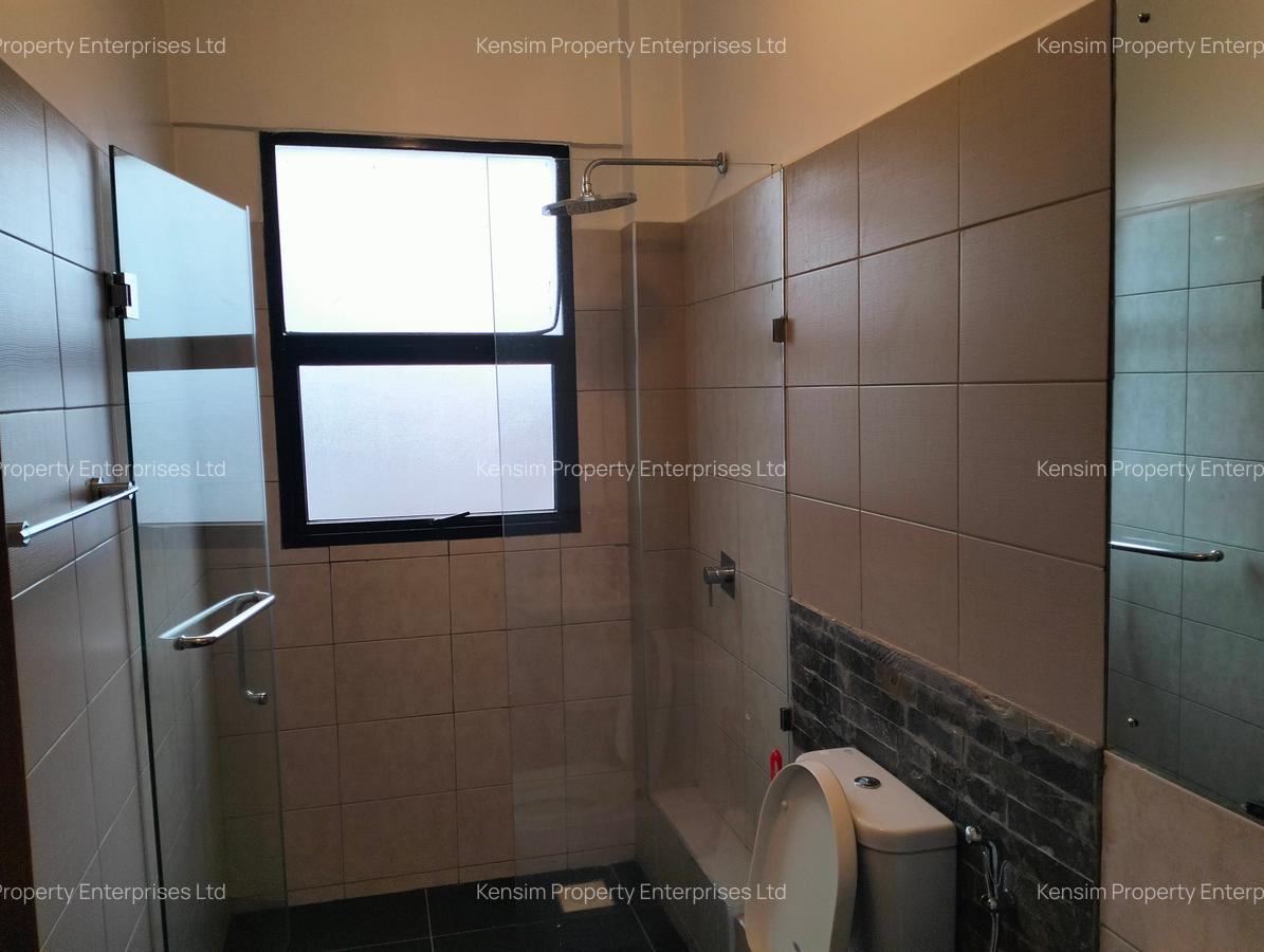 3 Bed Apartment with En Suite in Westlands Area - 12