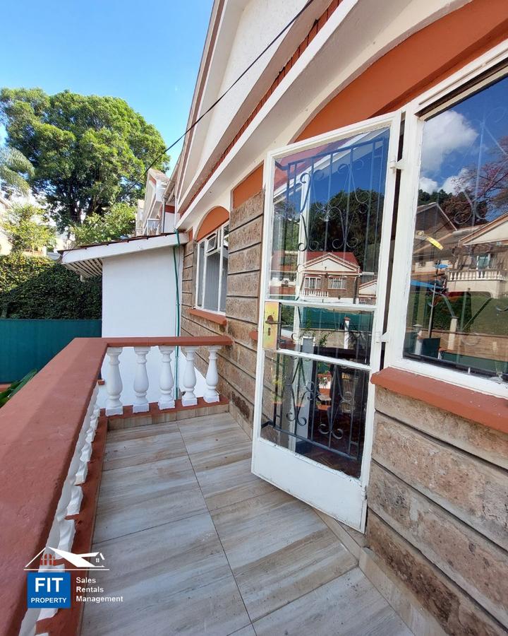 4 Bed Townhouse with En Suite in Westlands Area - 14