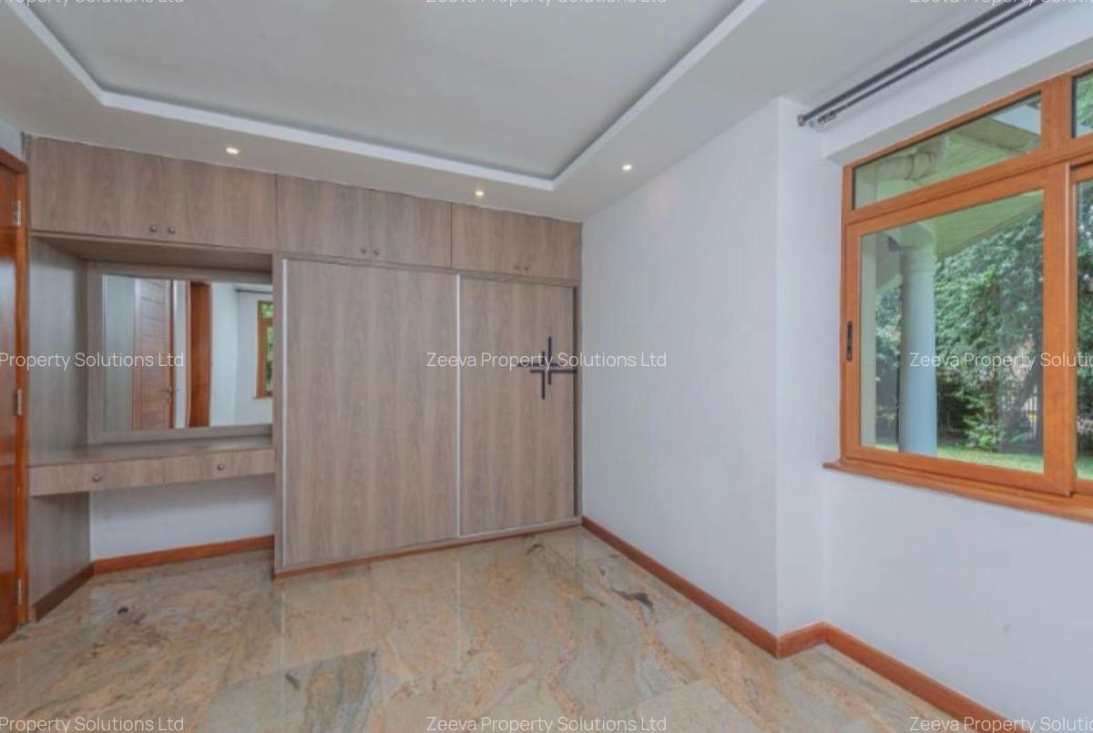 4 Bed House with En Suite in Karen - 14