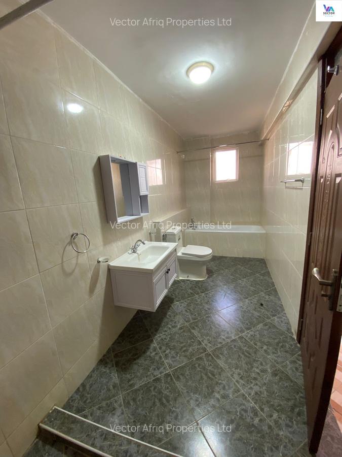 3 Bed Apartment with En Suite in Syokimau - 11