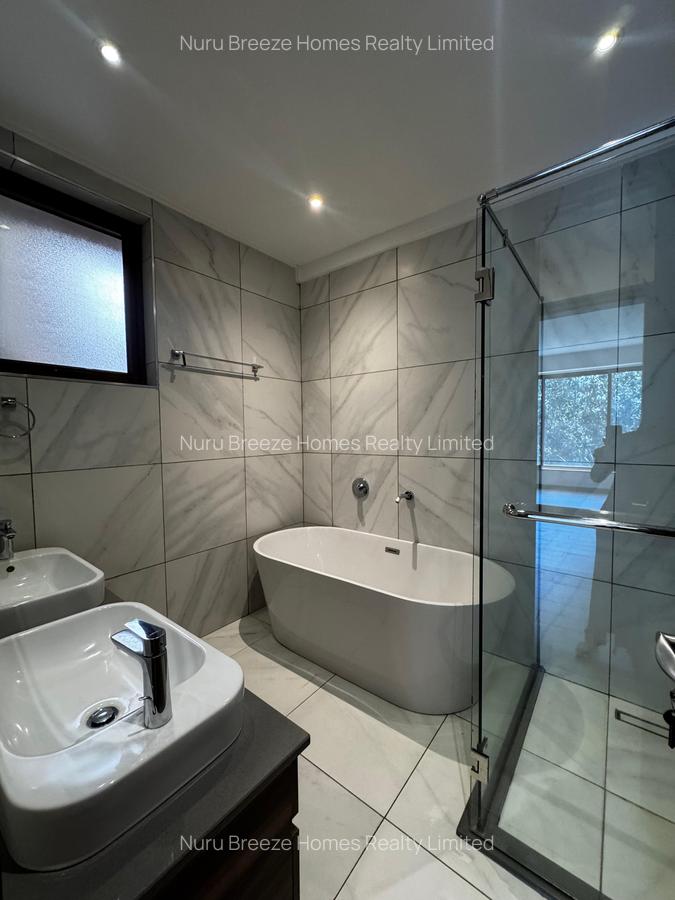 3 Bed Apartment with En Suite in Westlands Area - 11