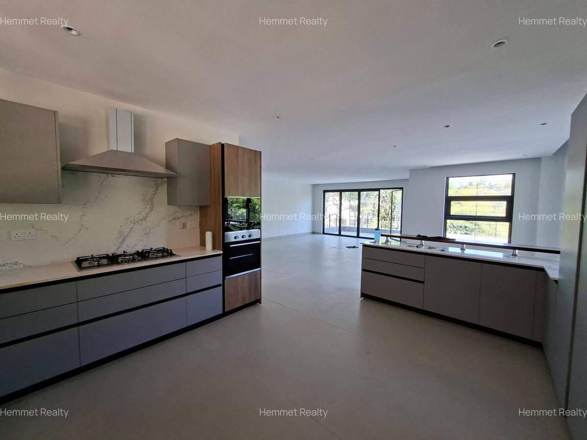 4 Bed Apartment with En Suite in Loresho - 3