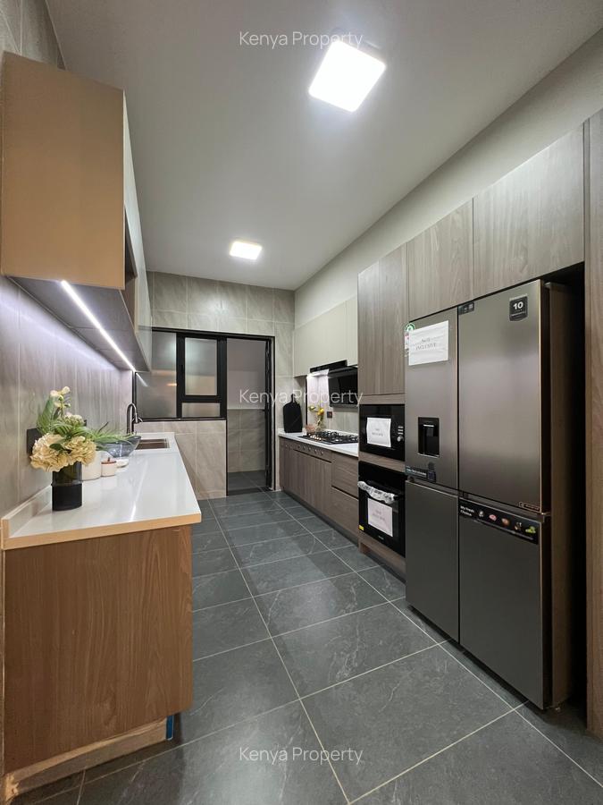 2 Bed Apartment with En Suite at Lavington - 5