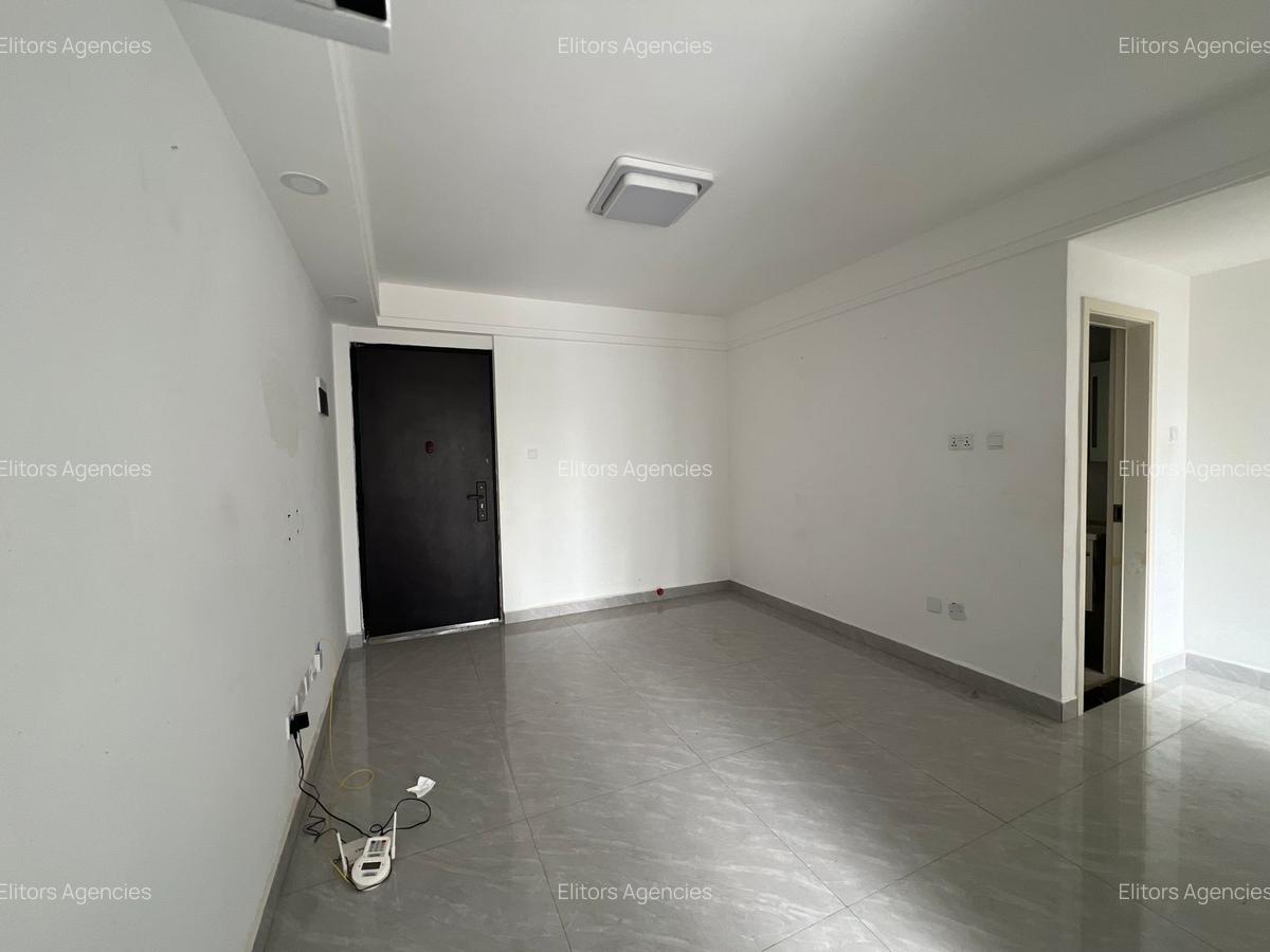 1 Bed Apartment with En Suite at Wood Avenue - 4