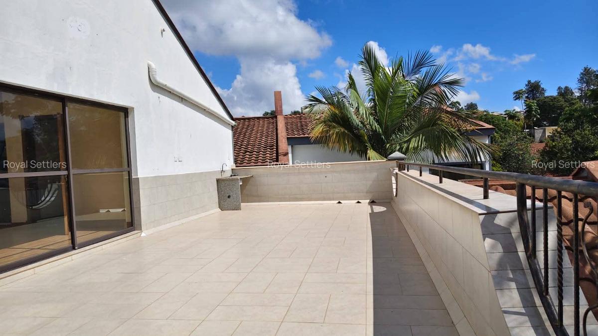 5 Bed Townhouse with En Suite at Grevillea Grove - 15