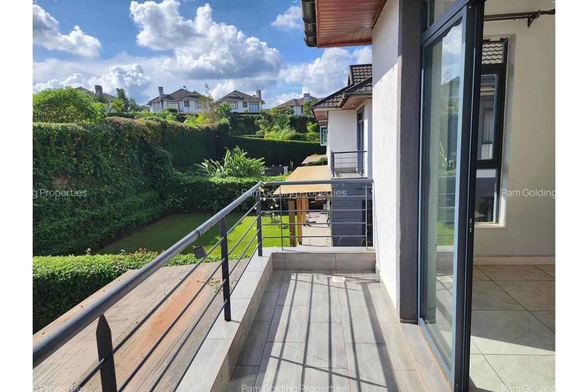 4 Bed House with En Suite at Glory Road - 12