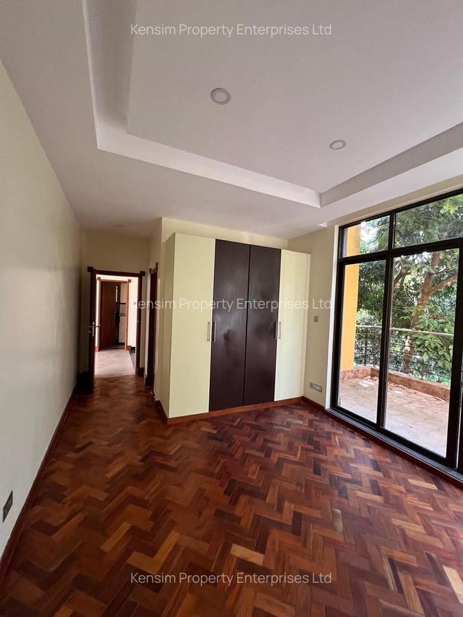 5 Bed Townhouse with En Suite in Lavington - 10