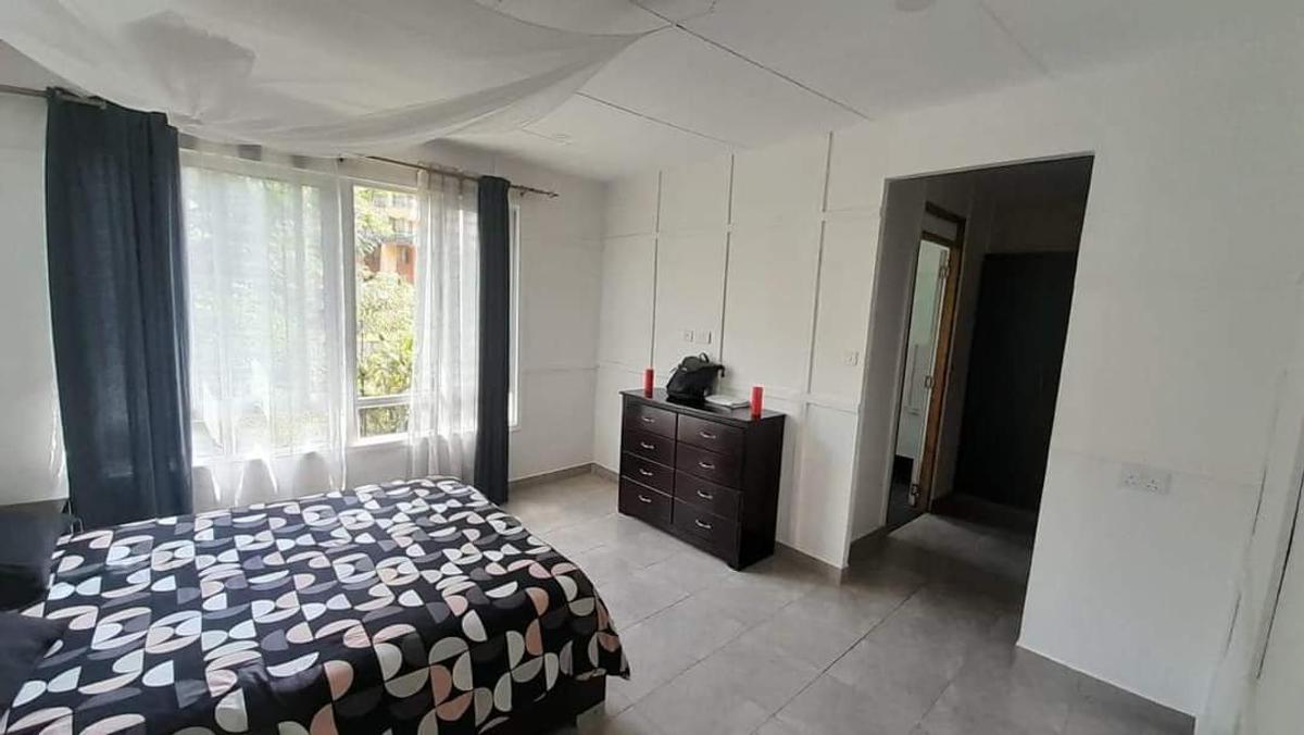 4 Bed House with En Suite in Spring Valley - 5