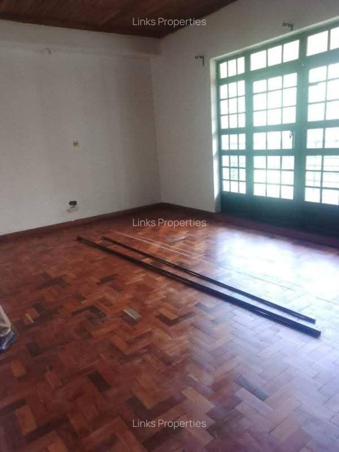 5 Bed Townhouse with En Suite at Karen Dagoreti Road - 5