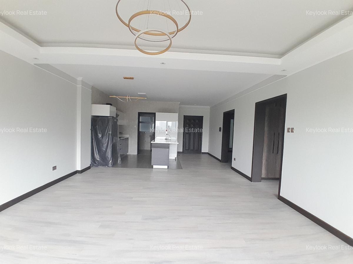 2 Bed Apartment with En Suite at Riverside Drive - 13