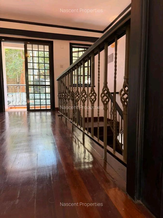 5 Bed Townhouse with En Suite in Riverside - 7