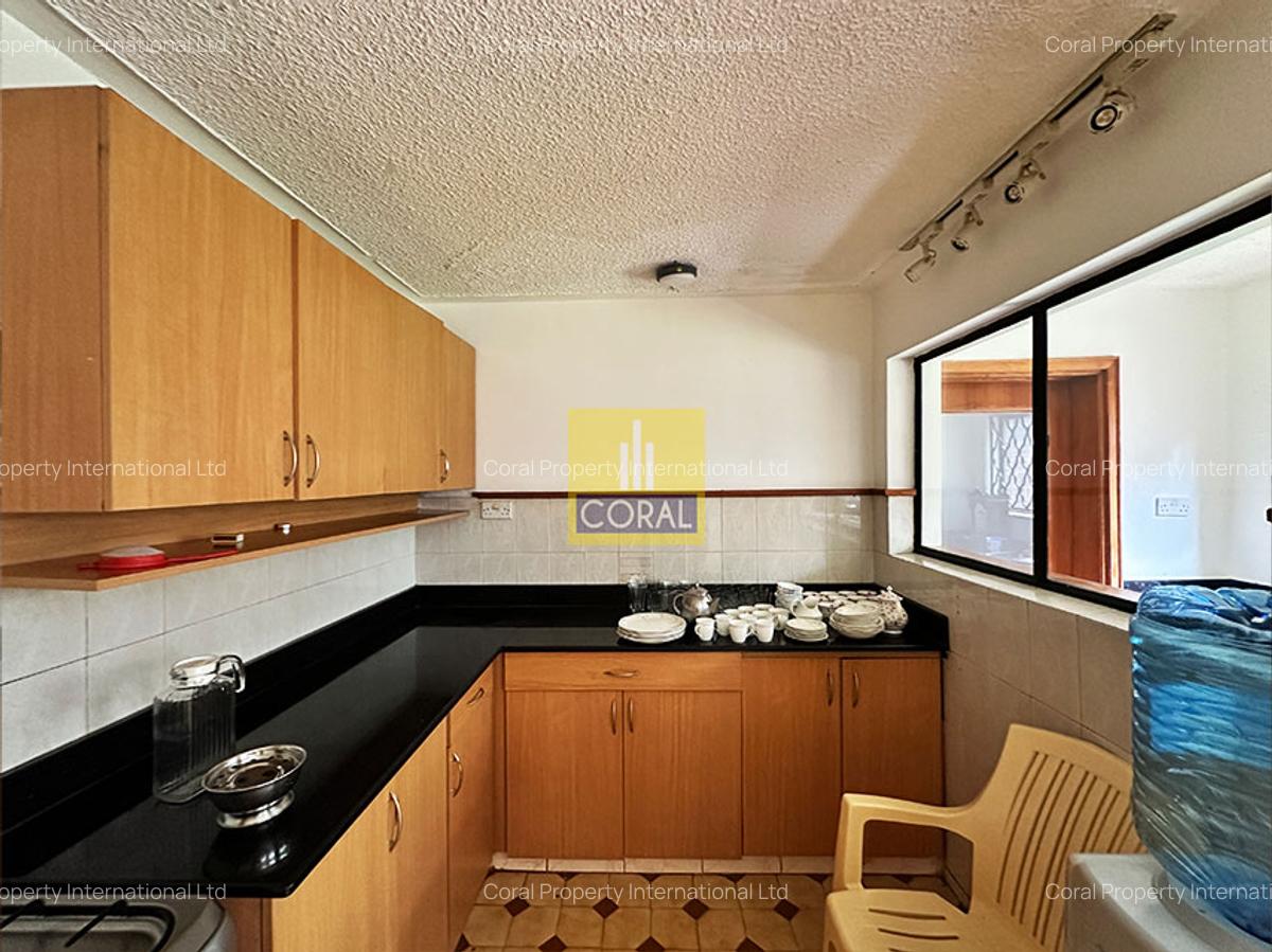 4 Bed House with Swimming Pool in Runda - 13