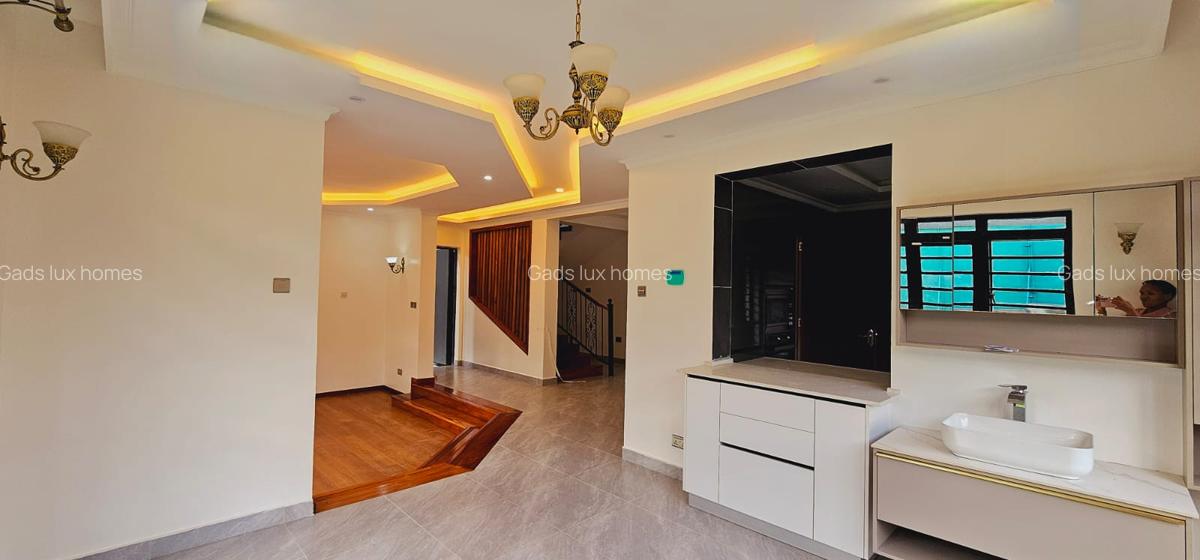 5 Bed Villa with En Suite at Karen - 10