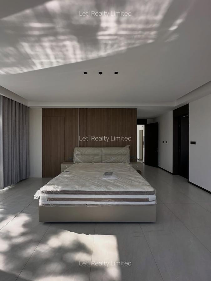 5 Bed Townhouse with En Suite in Lavington - 16