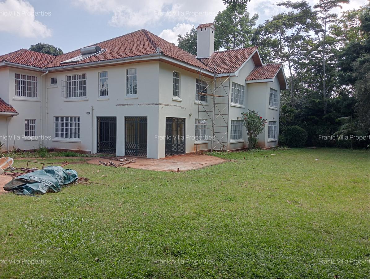 6 Bed House with En Suite at Ibis Close - 5