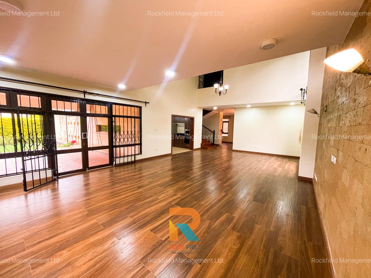 4 Bed Townhouse with En Suite at Runda Mumwe - 5