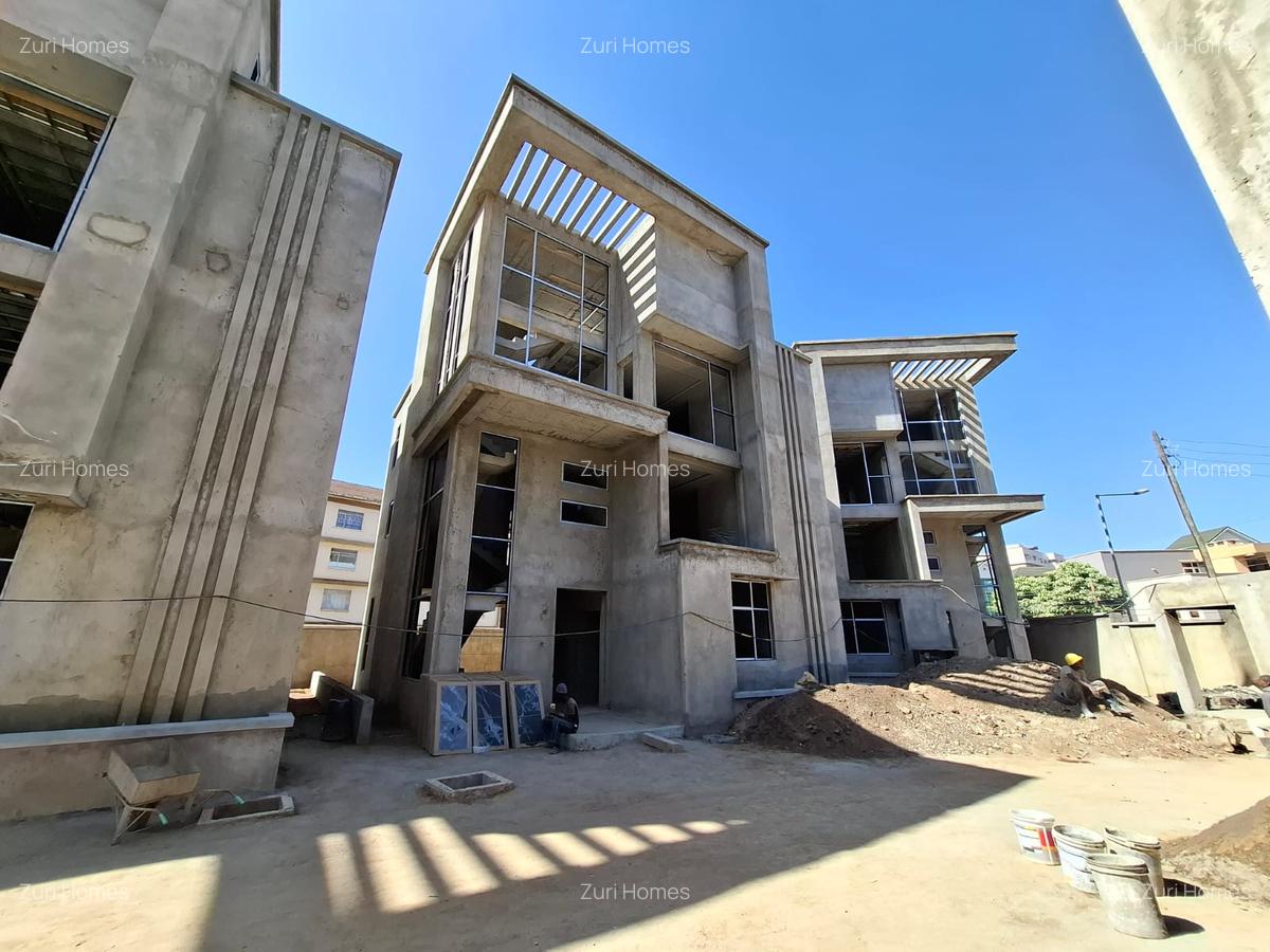 5 Bed Villa with En Suite in Lavington - 10