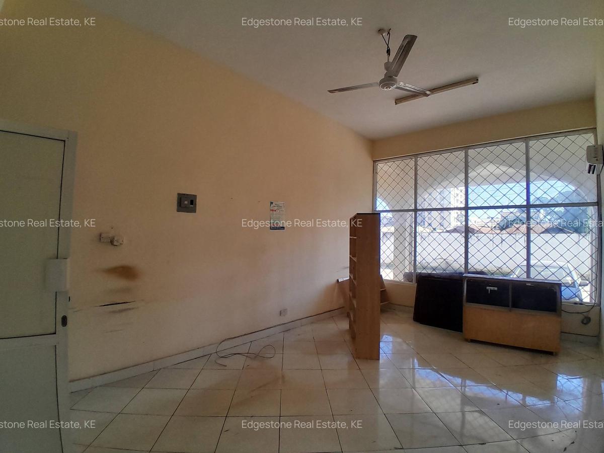 850 ft² Commercial Property with Parking in Nyali Area - 1