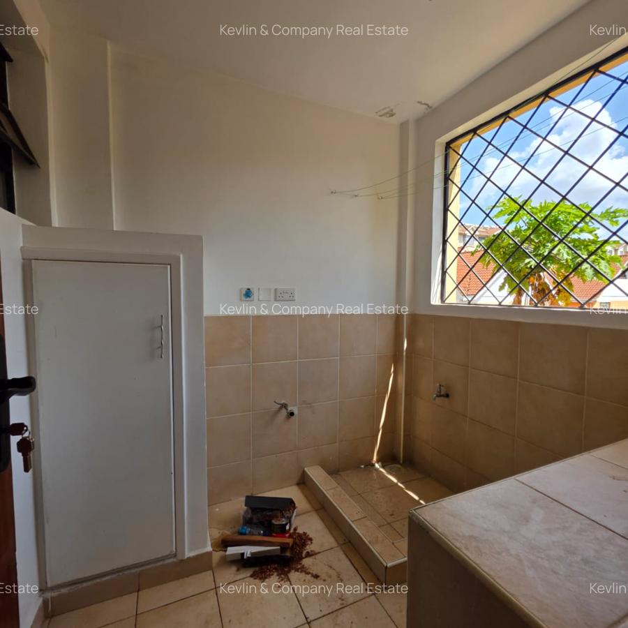 2 Bed Apartment with En Suite in Lavington - 9