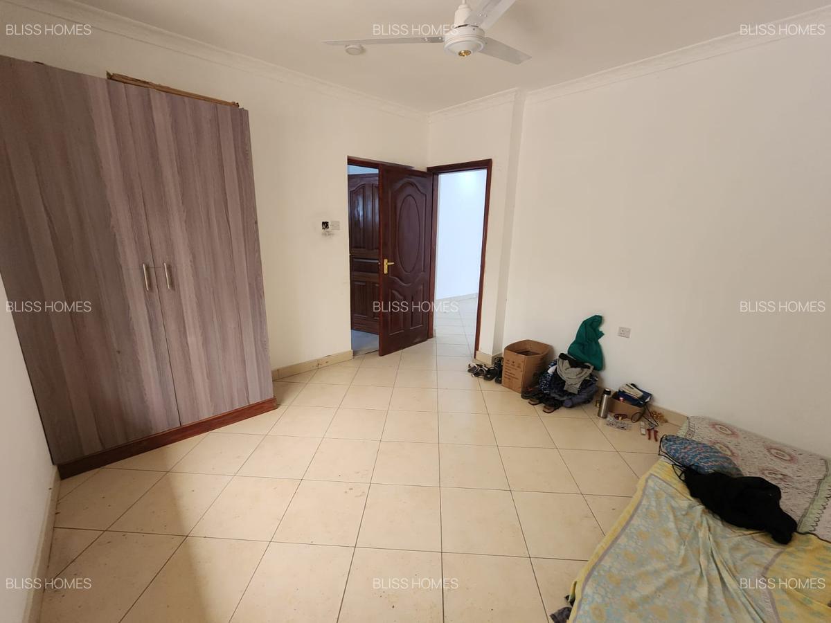 3 Bed House with En Suite at Majaoni - 11