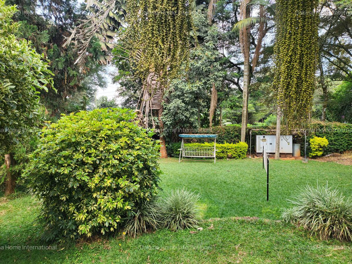 6 Bed House with En Suite in Nyari - 19