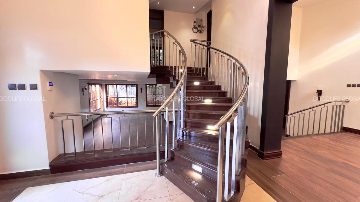 7 Bed House with En Suite at Kyuna - 6